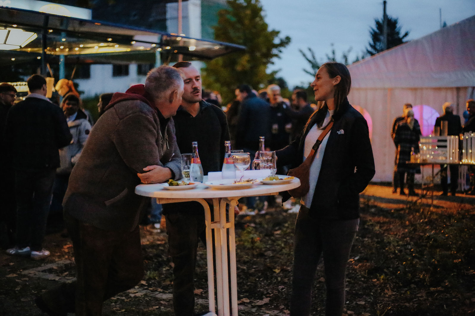 KOCH喜迎80周年庆典，威廉希尔致贺共启新征程(图3)