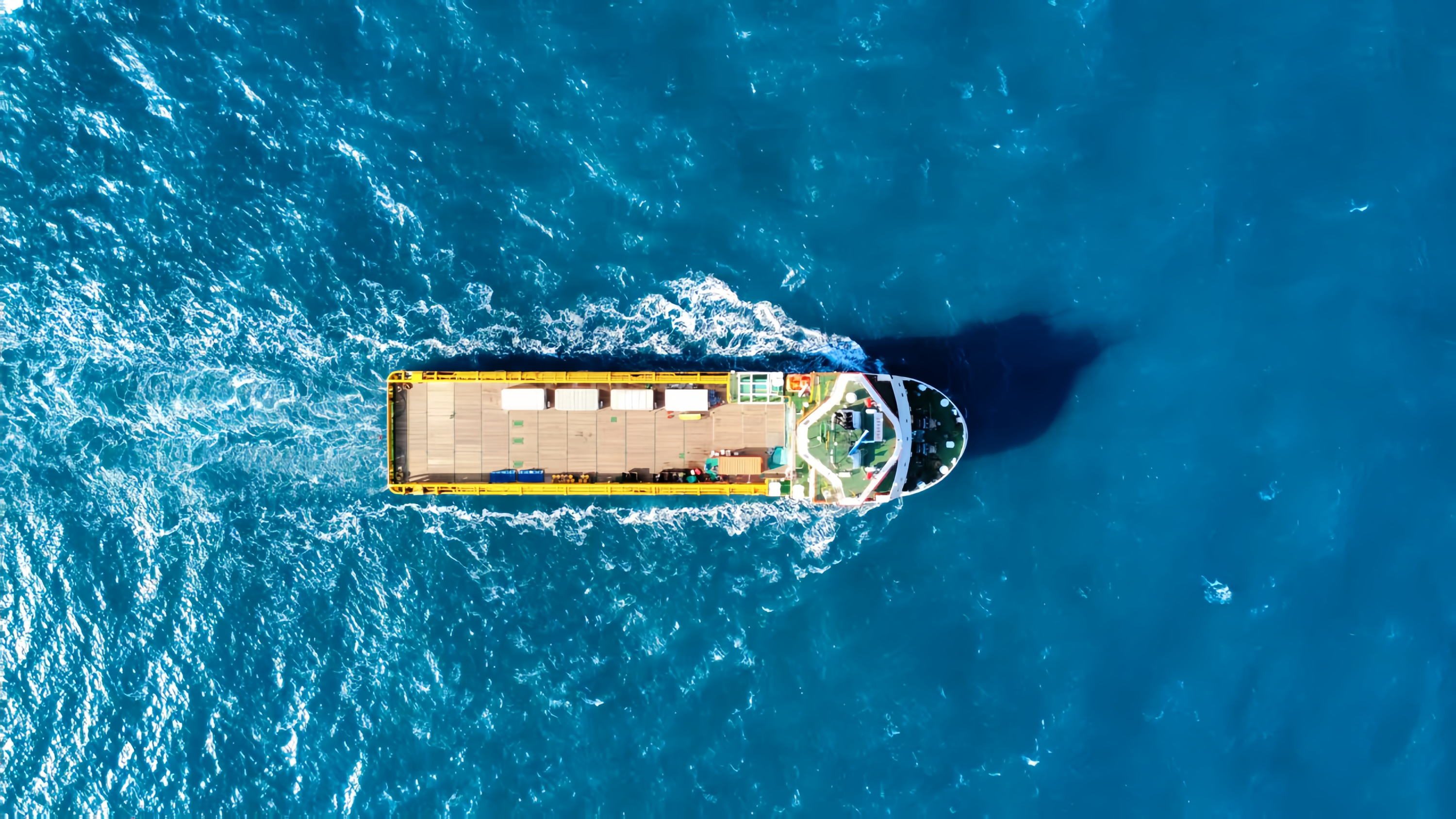 子公司威廉希尔海洋SPP40平台供应船首制船试航凯旋(图1)